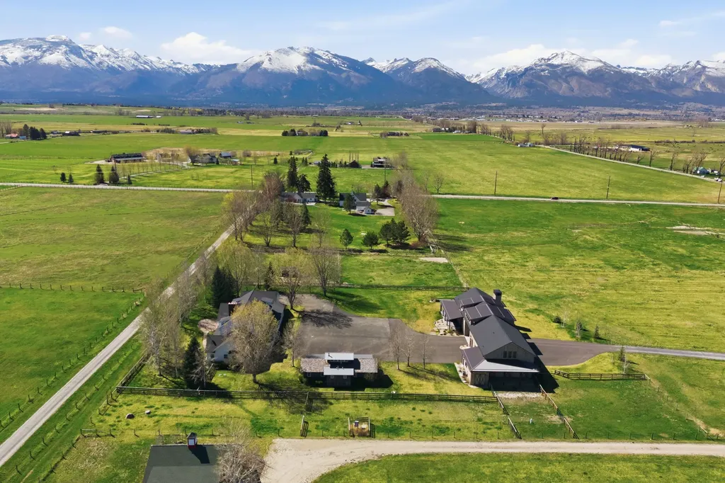 351 Ogden Lane Hamilton MT 59840