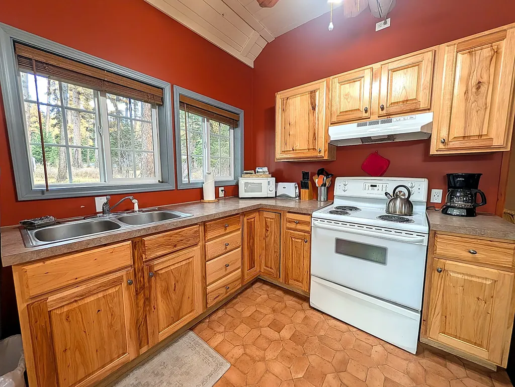 3481 Mt-83 Seeley Lake MT 59868