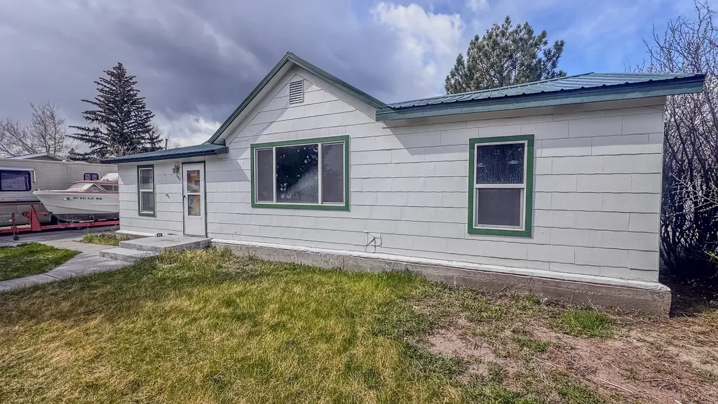 204 S Harrison Avenue Townsend MT 59644