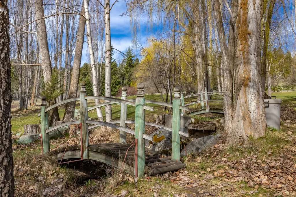 345 Lake Hills Drive Kalispell MT 59901