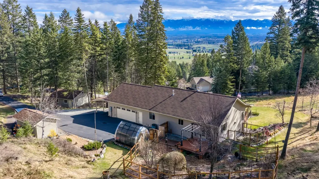 345 Lake Hills Drive Kalispell MT 59901