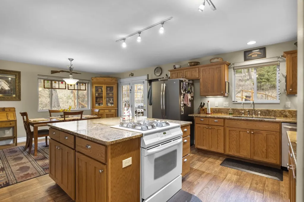 345 Lake Hills Drive Kalispell MT 59901