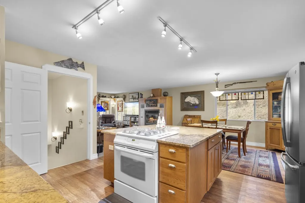 345 Lake Hills Drive Kalispell MT 59901
