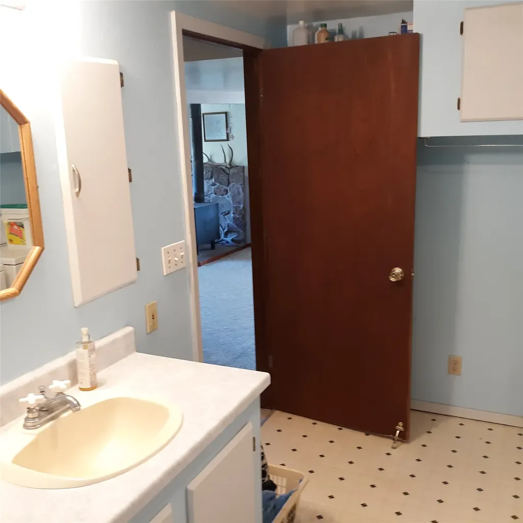 313 Dougherty Street Elliston MT 59728