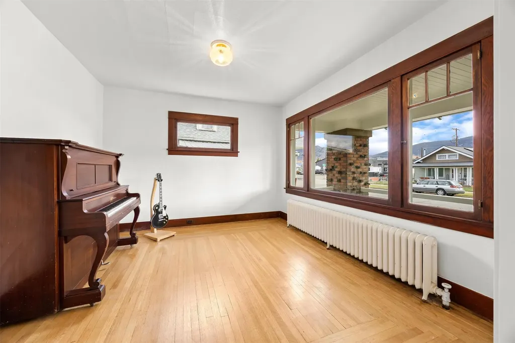 1809 Phillips Avenue Butte MT 59701