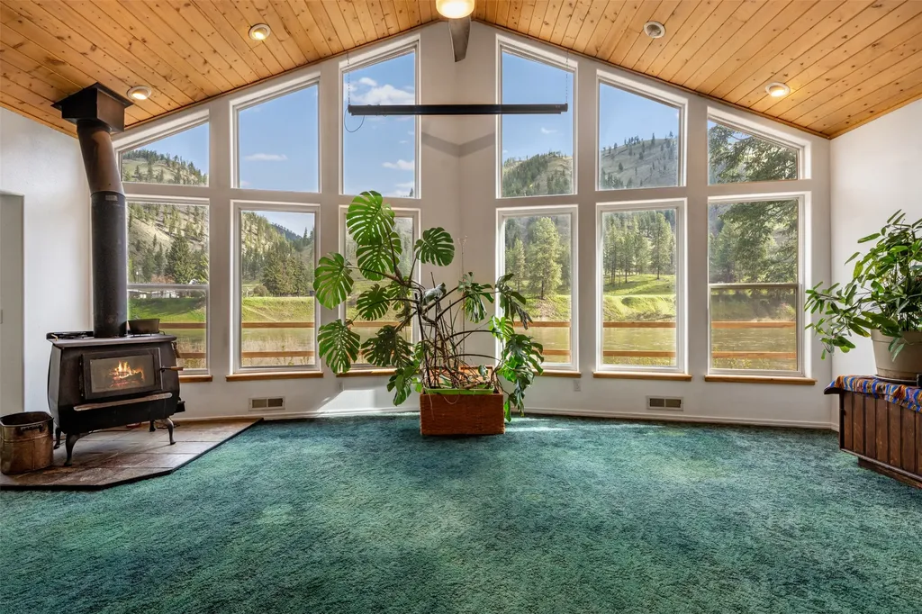 282 Clark Fork Drive Superior MT 59872