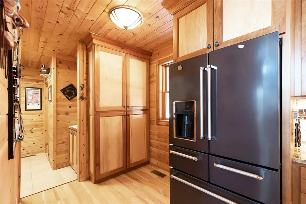 2532 Valley View Road Lincoln MT 59639