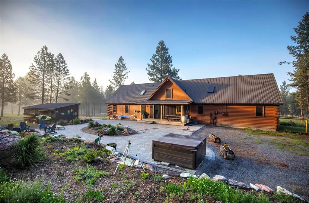 2532 Valley View Road Lincoln MT 59639
