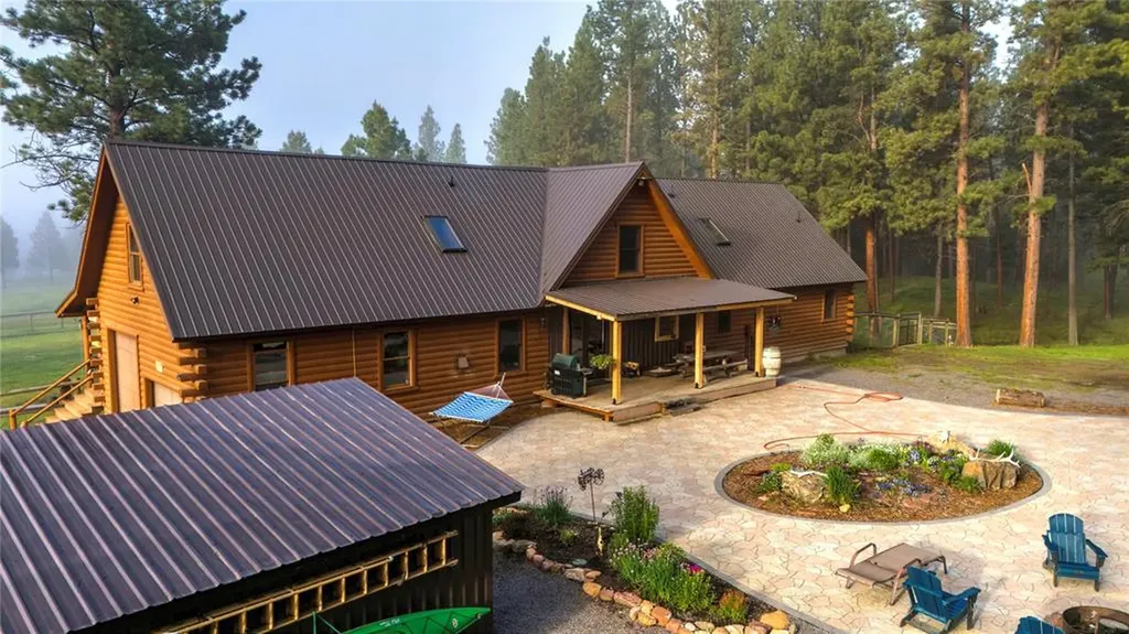 2532 Valley View Road Lincoln MT 59639