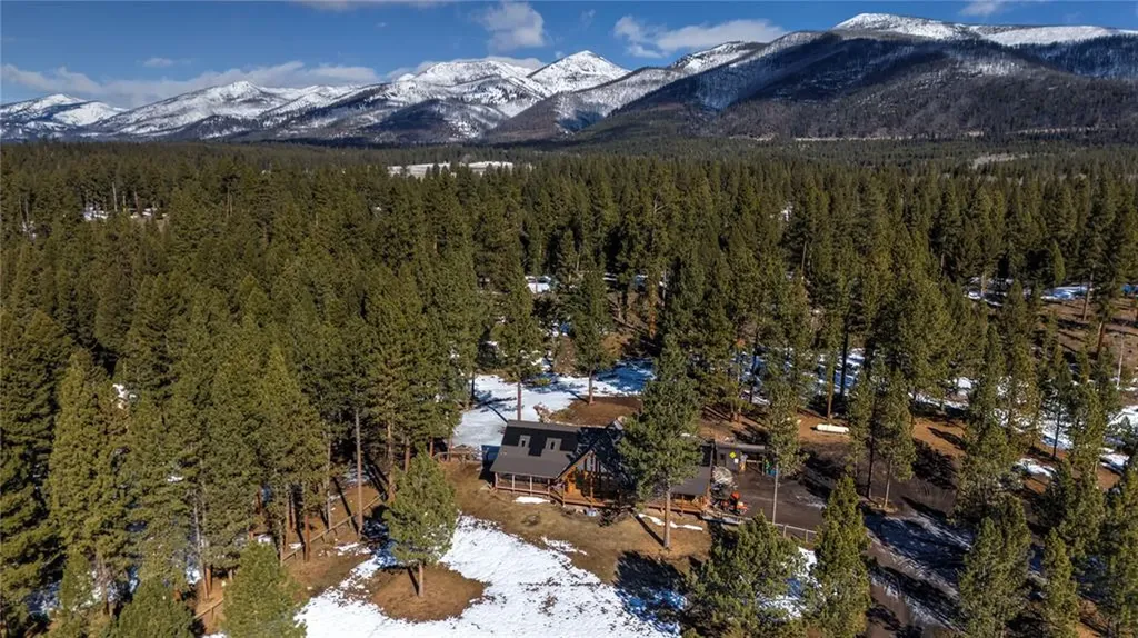 2532 Valley View Road Lincoln MT 59639