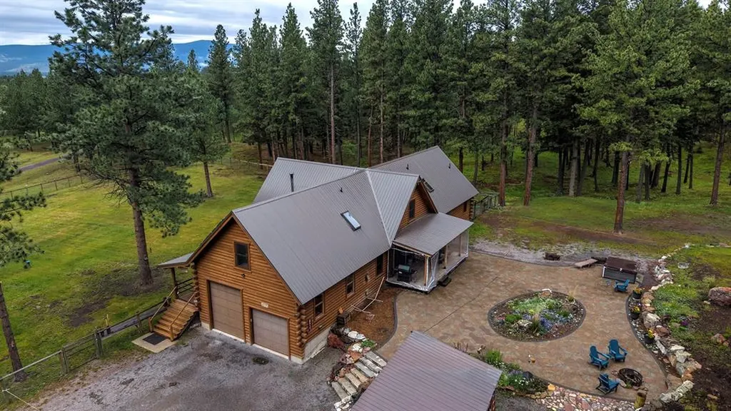2532 Valley View Road Lincoln MT 59639