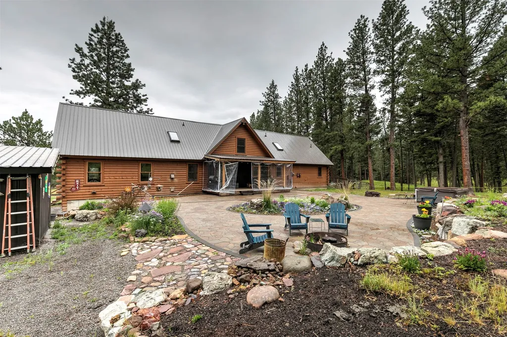 2532 Valley View Road Lincoln MT 59639