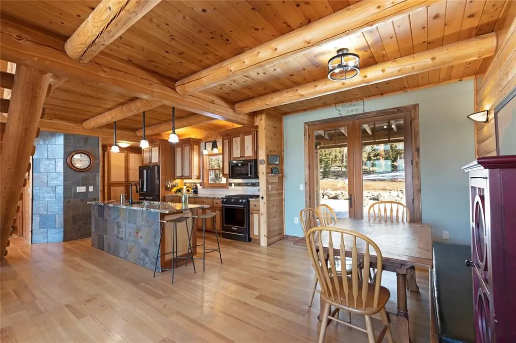 2532 Valley View Road Lincoln MT 59639