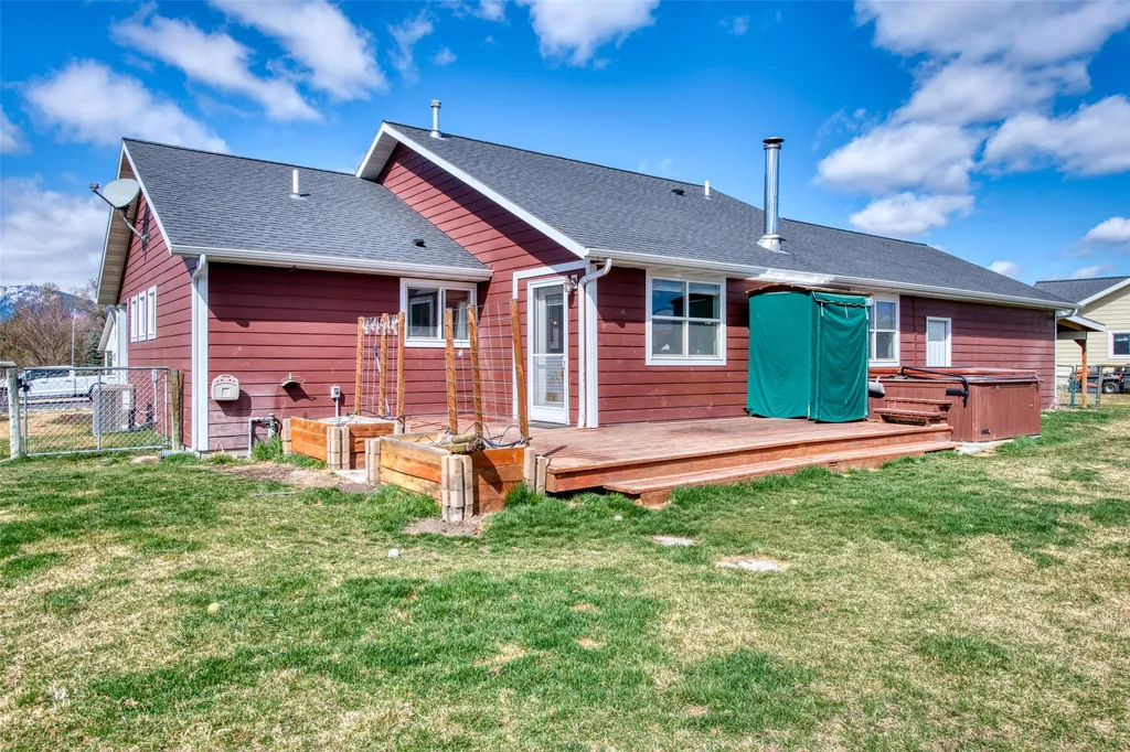 1084 Centennial Lane Corvallis MT 59828