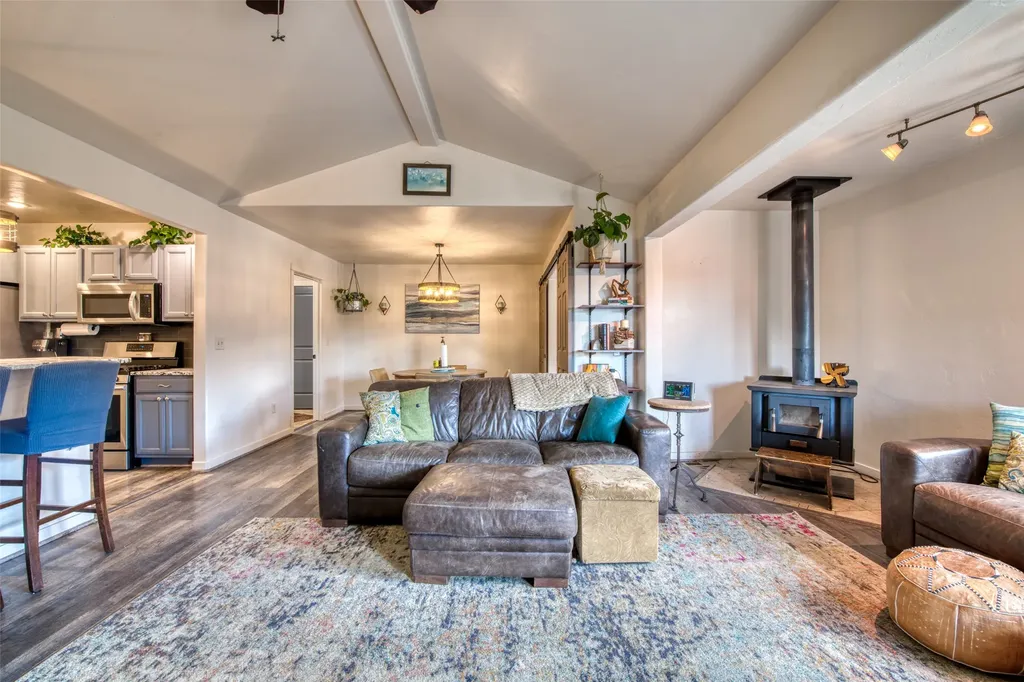 1084 Centennial Lane Corvallis MT 59828