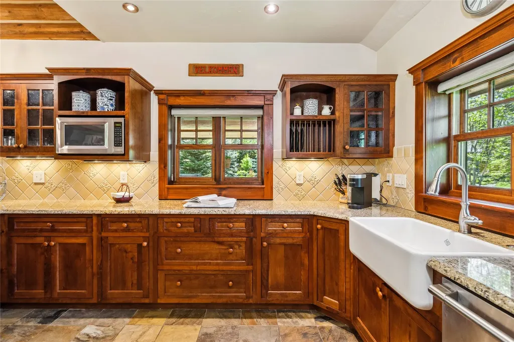 12284 Cygnet Way Bigfork MT 59911