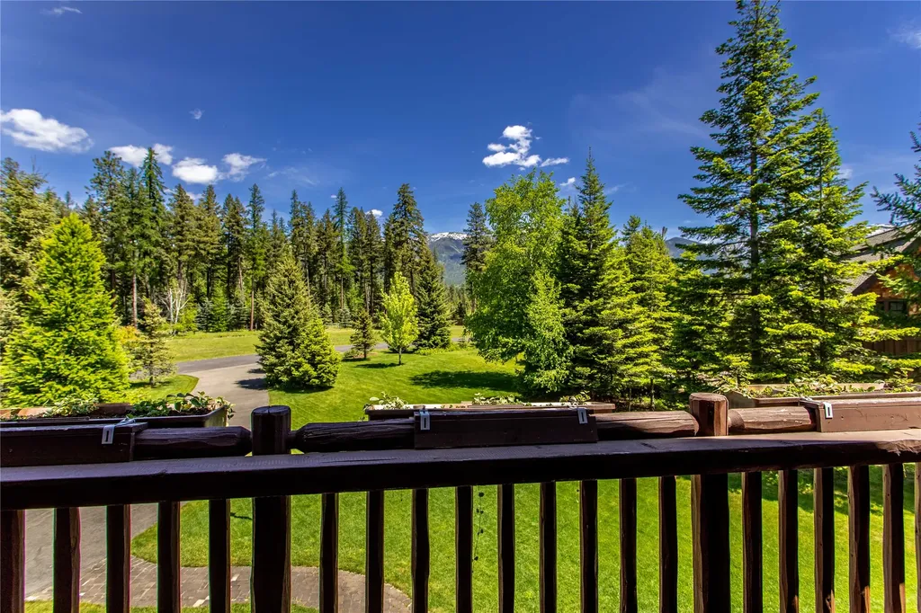 12284 Cygnet Way Bigfork MT 59911