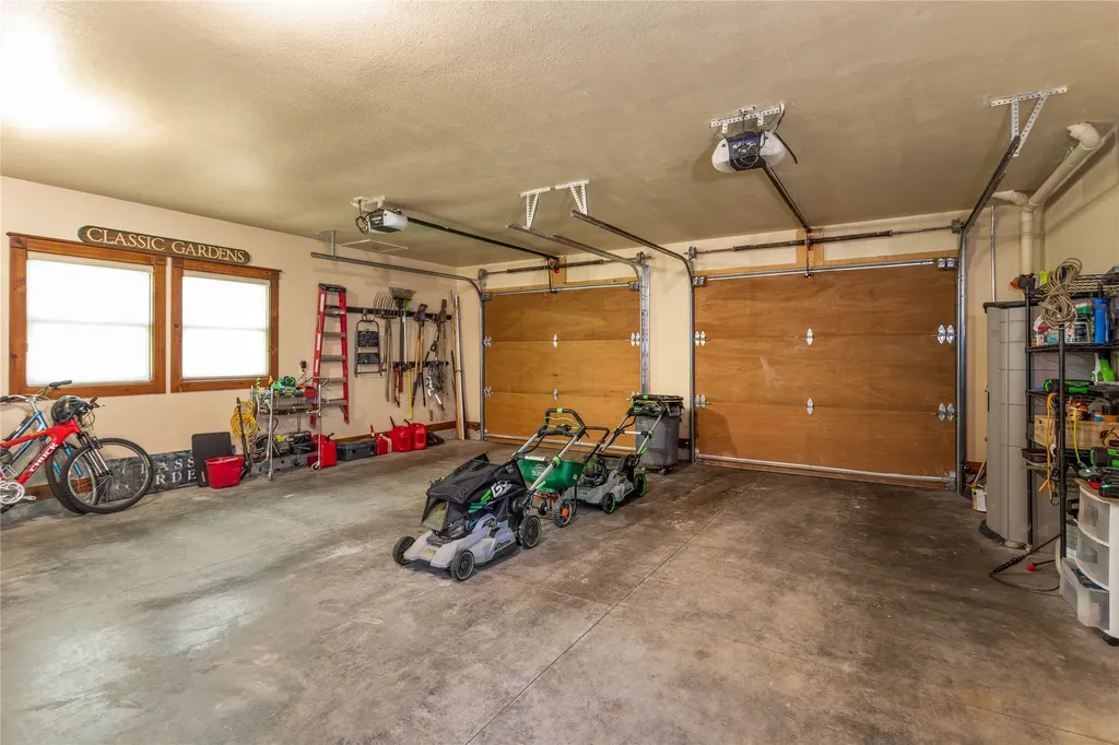 12284 Cygnet Way Bigfork MT 59911