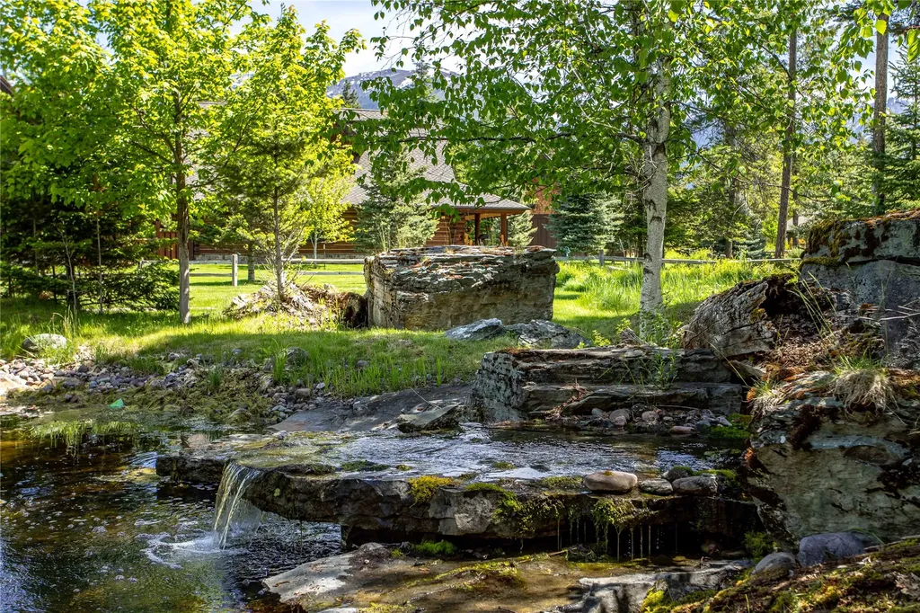 12284 Cygnet Way Bigfork MT 59911