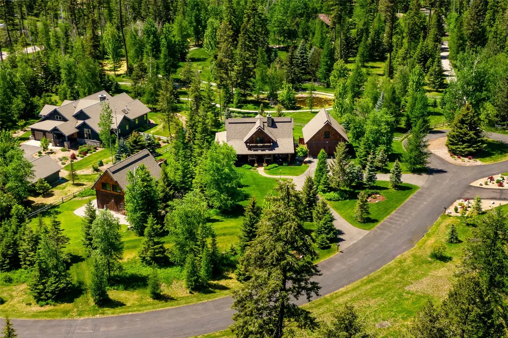 12284 Cygnet Way Bigfork MT 59911
