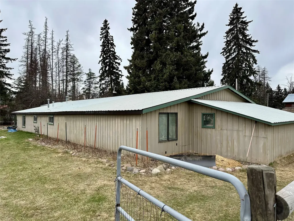 1605 Tamarack Lane Columbia Falls MT 59912