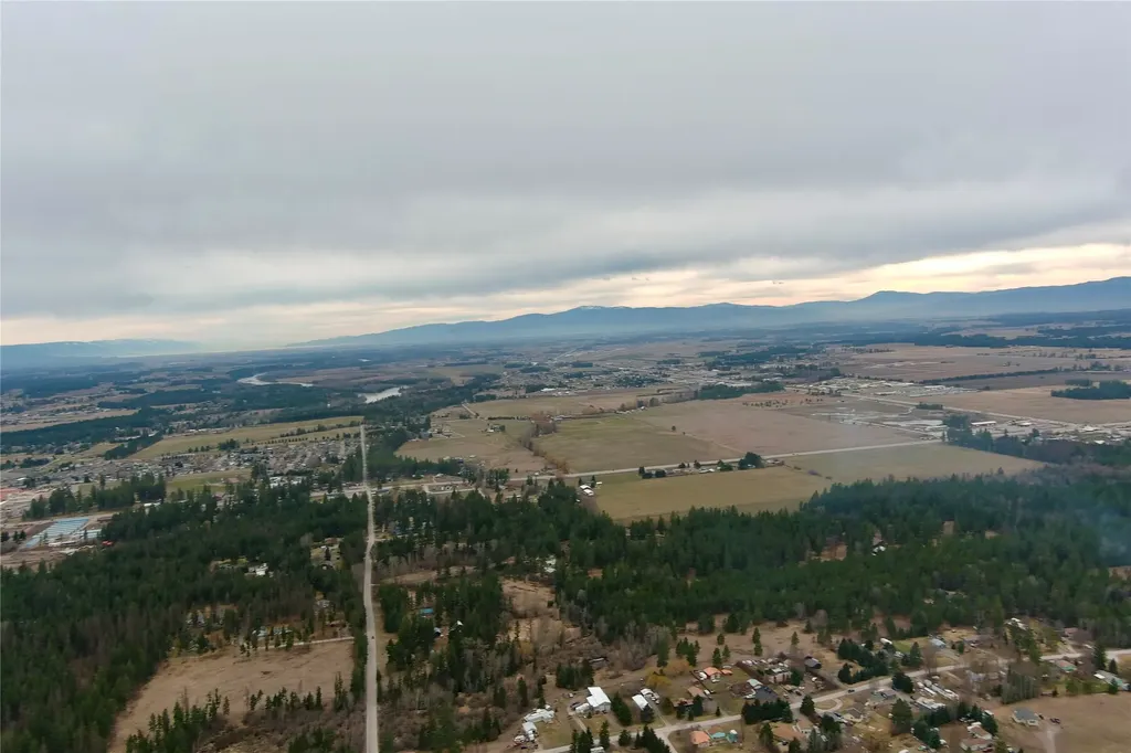 1605 Tamarack Lane Columbia Falls MT 59912