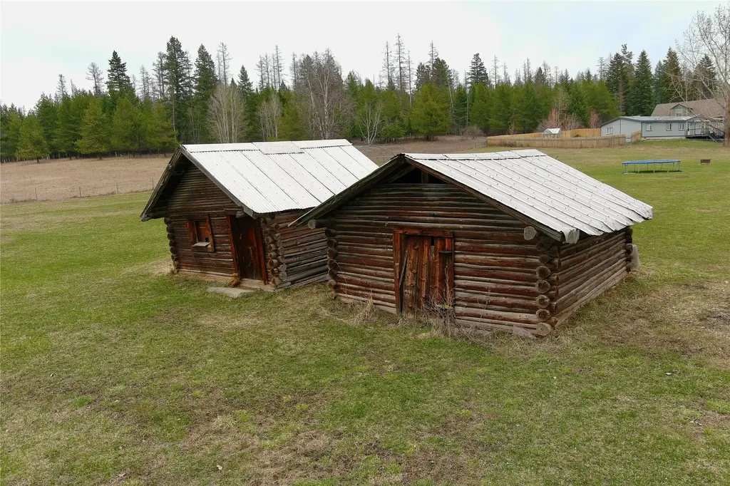 1605 Tamarack Lane Columbia Falls MT 59912