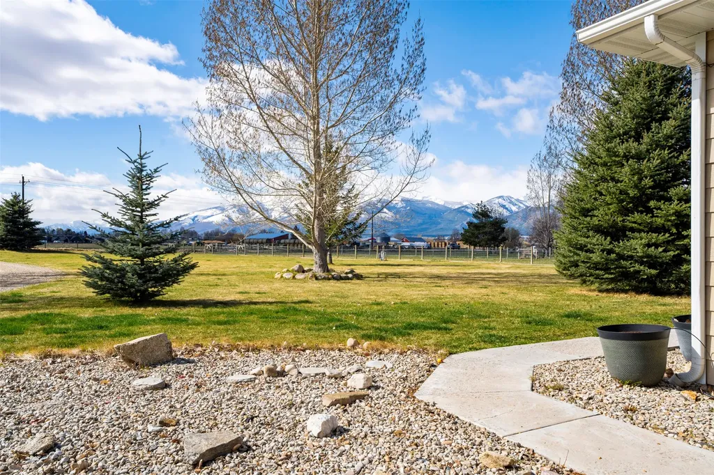 588 Willow Creek Road Corvallis MT 59828