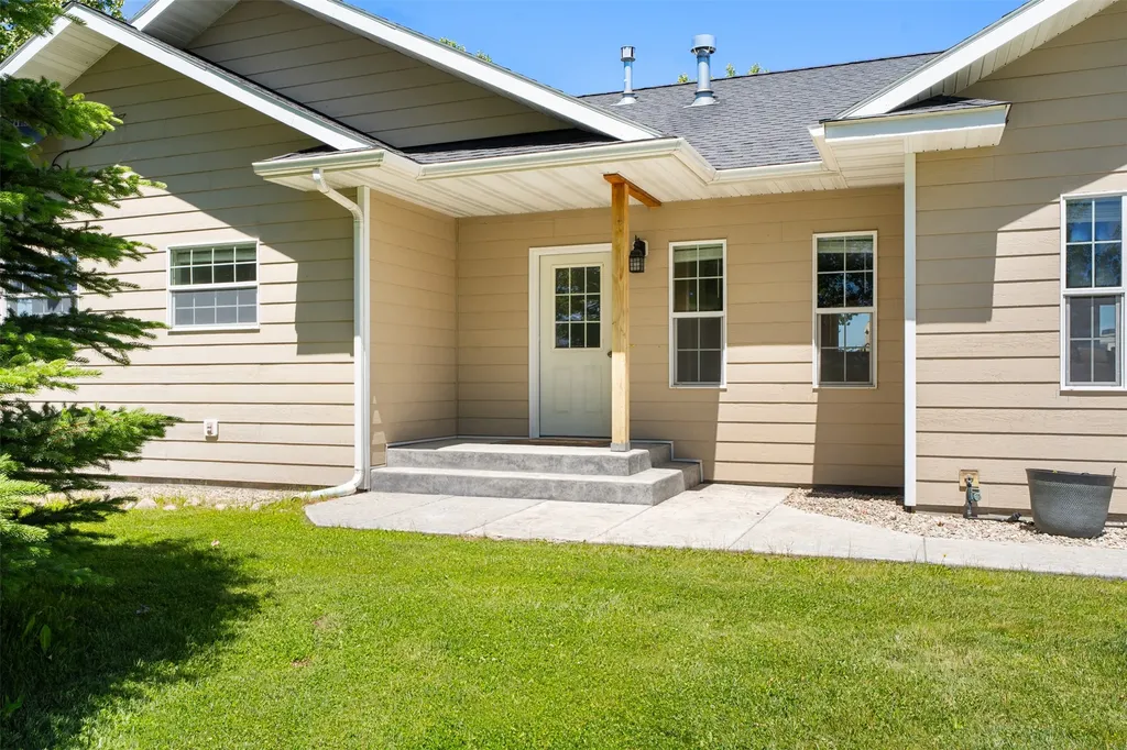 588 Willow Creek Road Corvallis MT 59828