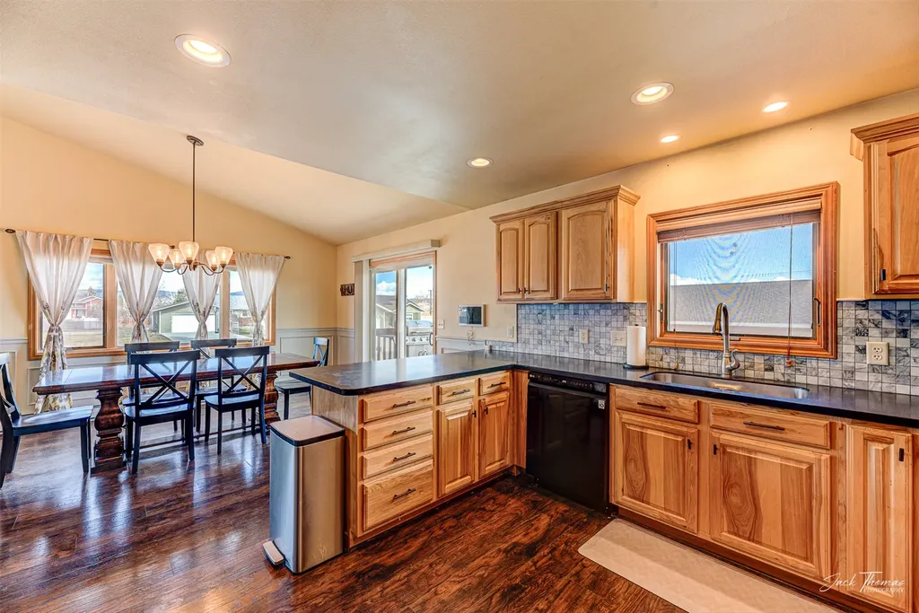 380 Best Place Road Helena MT 59602
