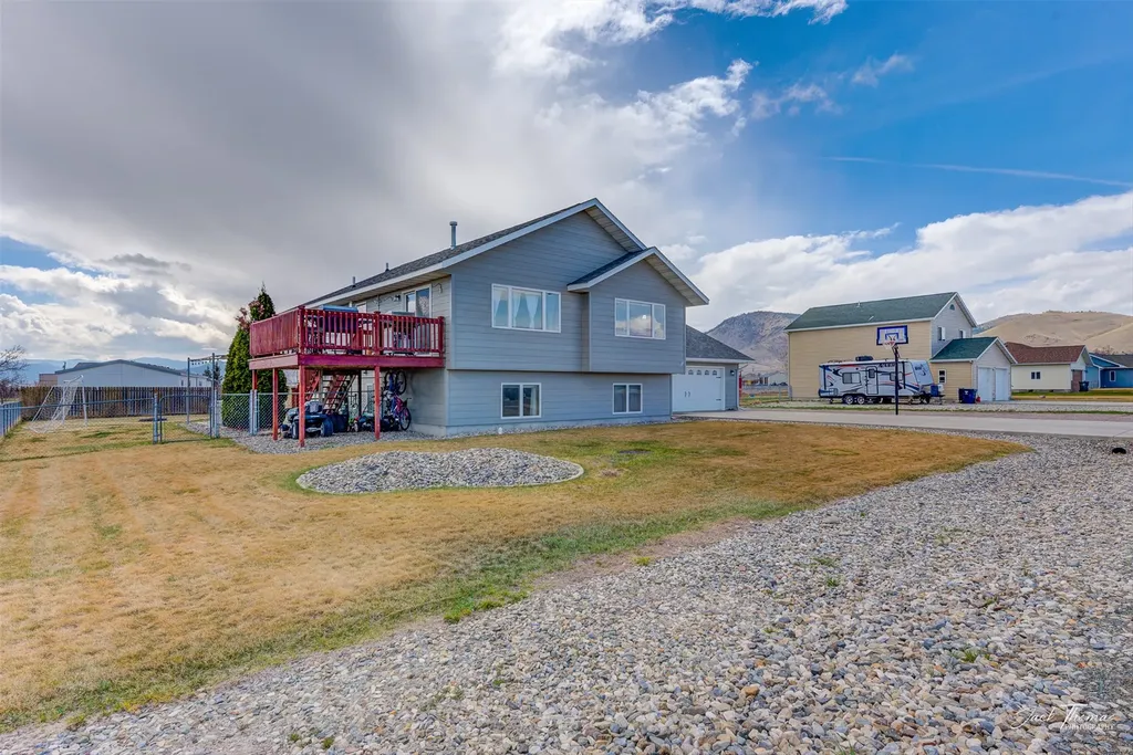 380 Best Place Road Helena MT 59602