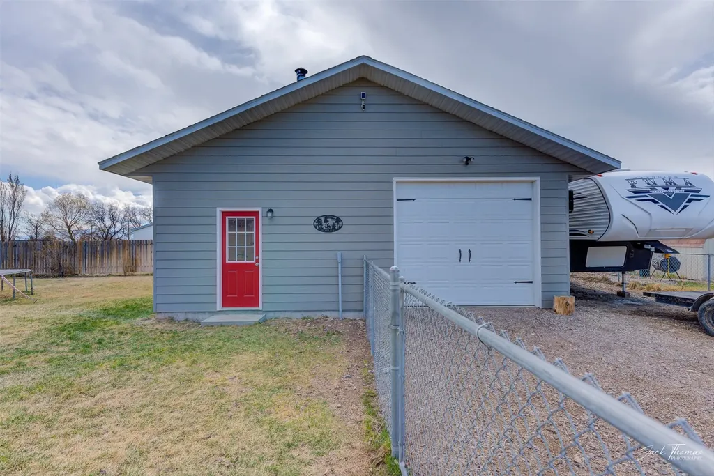 380 Best Place Road Helena MT 59602