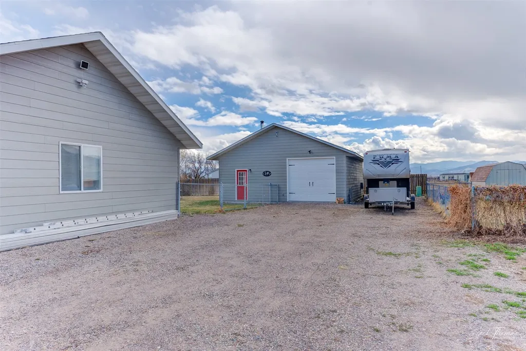 380 Best Place Road Helena MT 59602