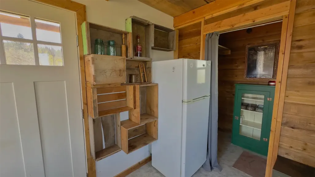 18 Benji Court Hot Springs MT 59845