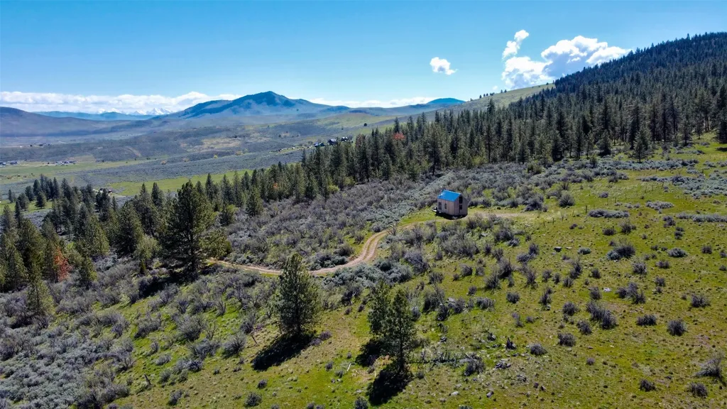 18 Benji Court Hot Springs MT 59845