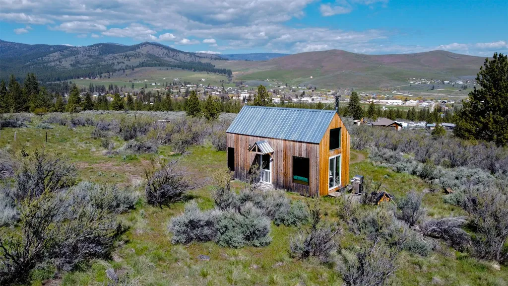 18 Benji Court Hot Springs MT 59845