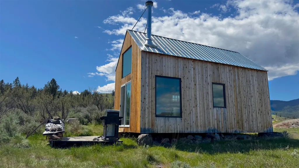18 Benji Court Hot Springs MT 59845