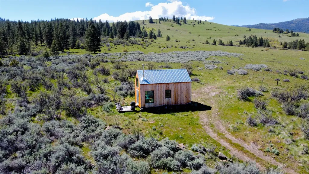 18 Benji Court Hot Springs MT 59845