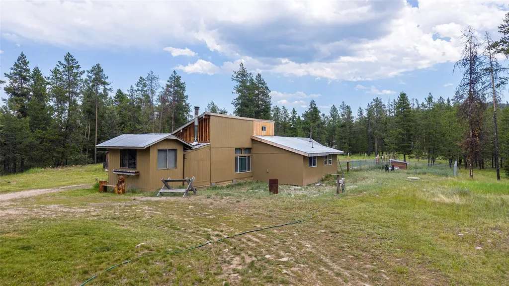 957 Badger Hollow Trail Marion MT 59925