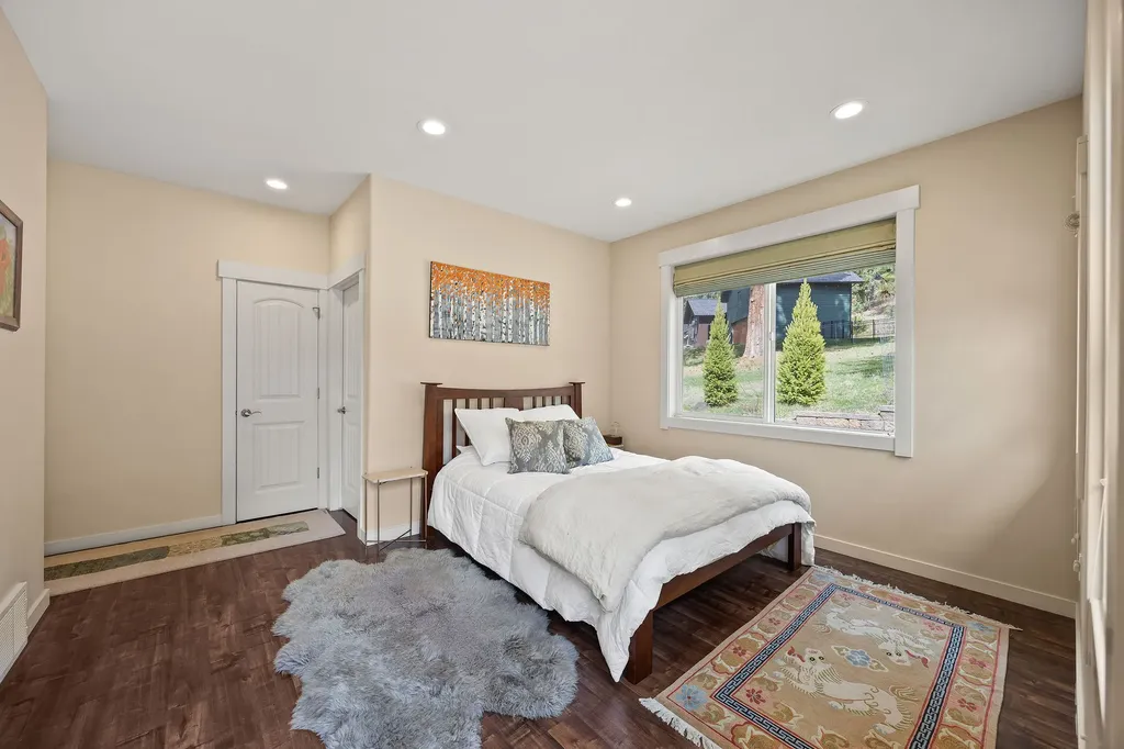 423 Palouse Prairie Court Bigfork MT 59911