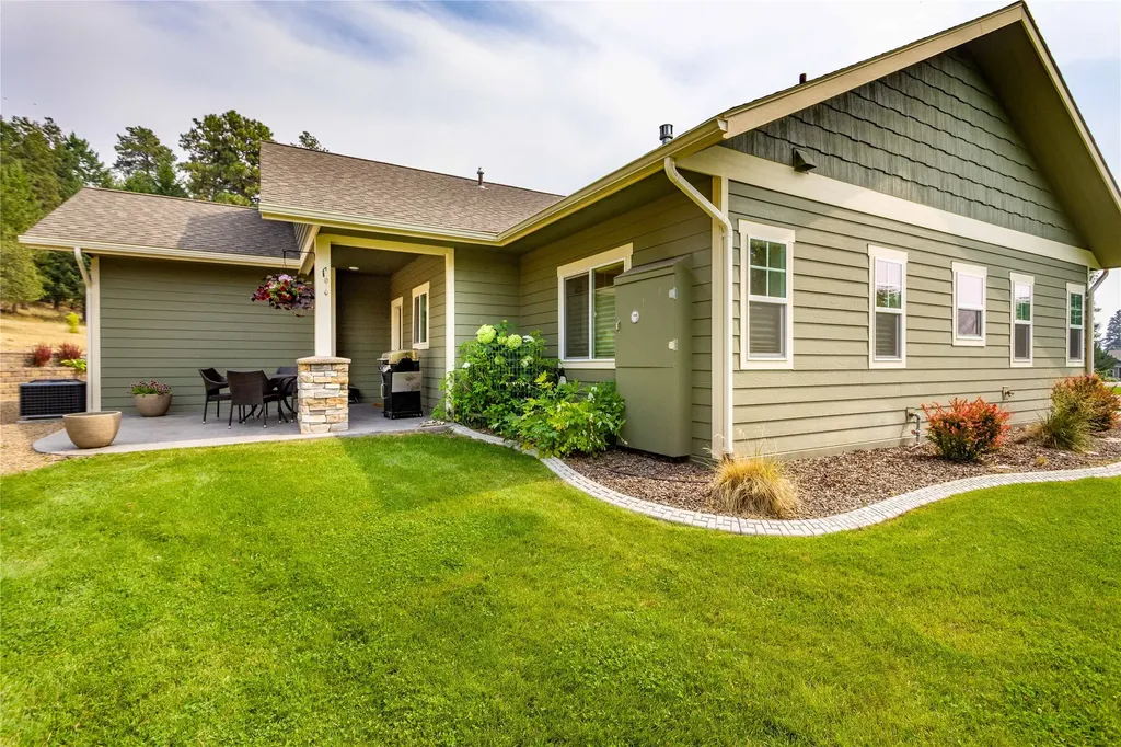 423 Palouse Prairie Court Bigfork MT 59911