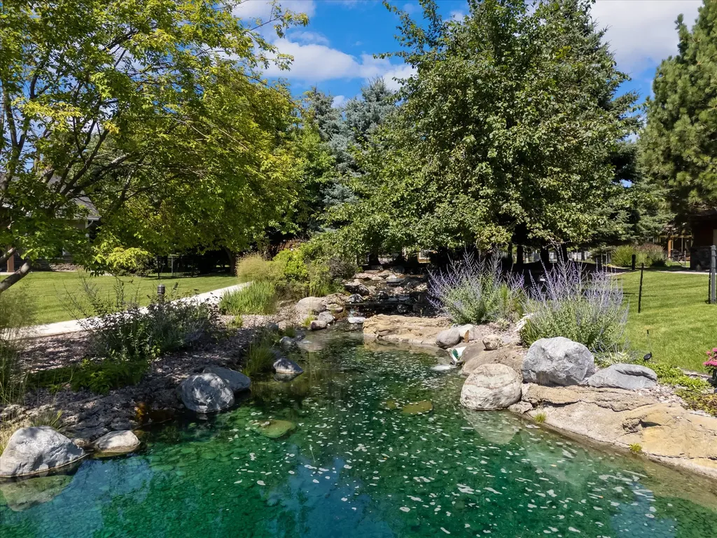 423 Palouse Prairie Court Bigfork MT 59911