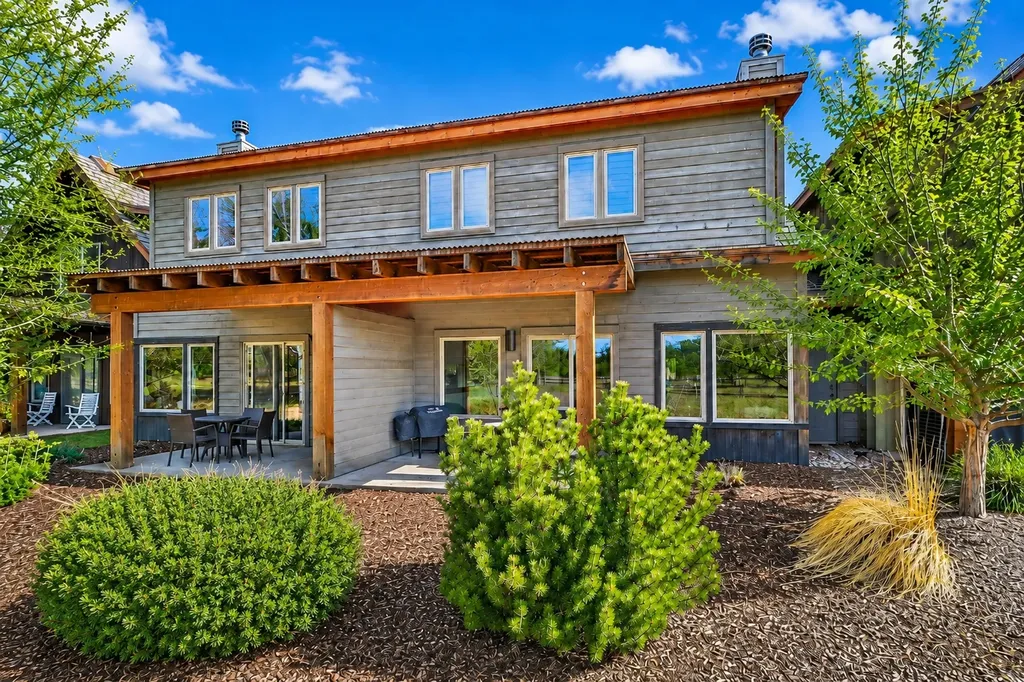 61 Rusty Iron Way Eureka MT 59917