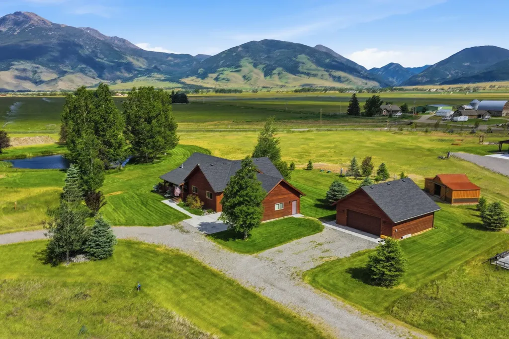 18 Obsidian Road Livingston MT 59047
