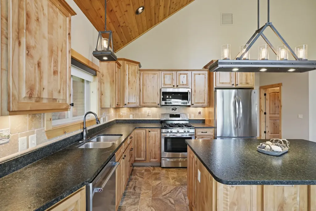 18 Obsidian Road Livingston MT 59047