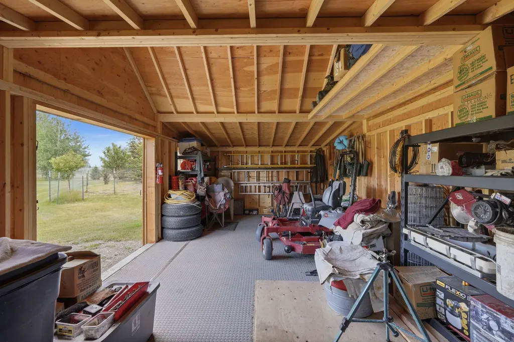 18 Obsidian Road Livingston MT 59047