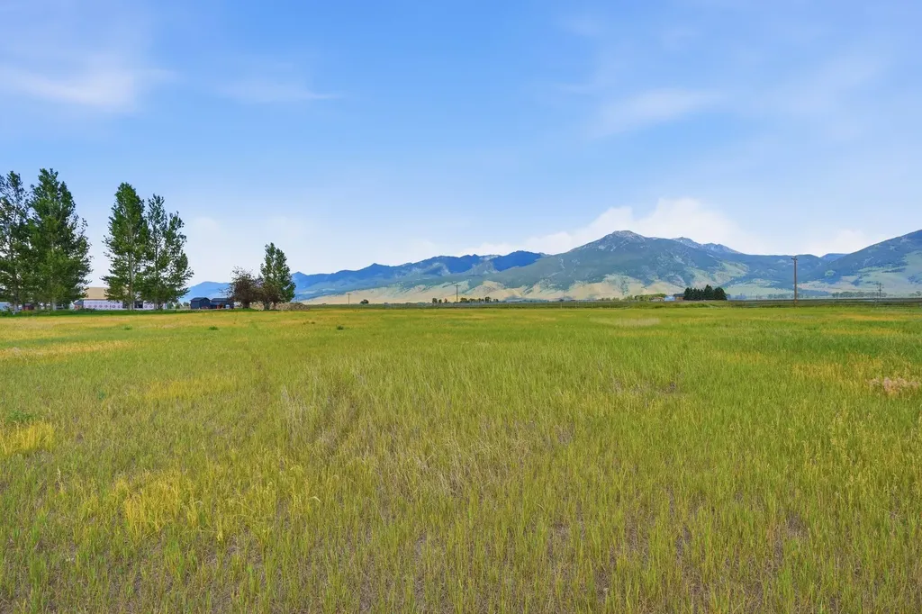 18 Obsidian Road Livingston MT 59047