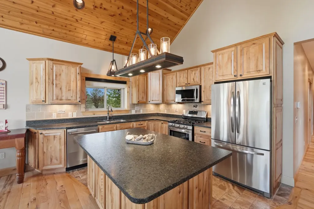 18 Obsidian Road Livingston MT 59047