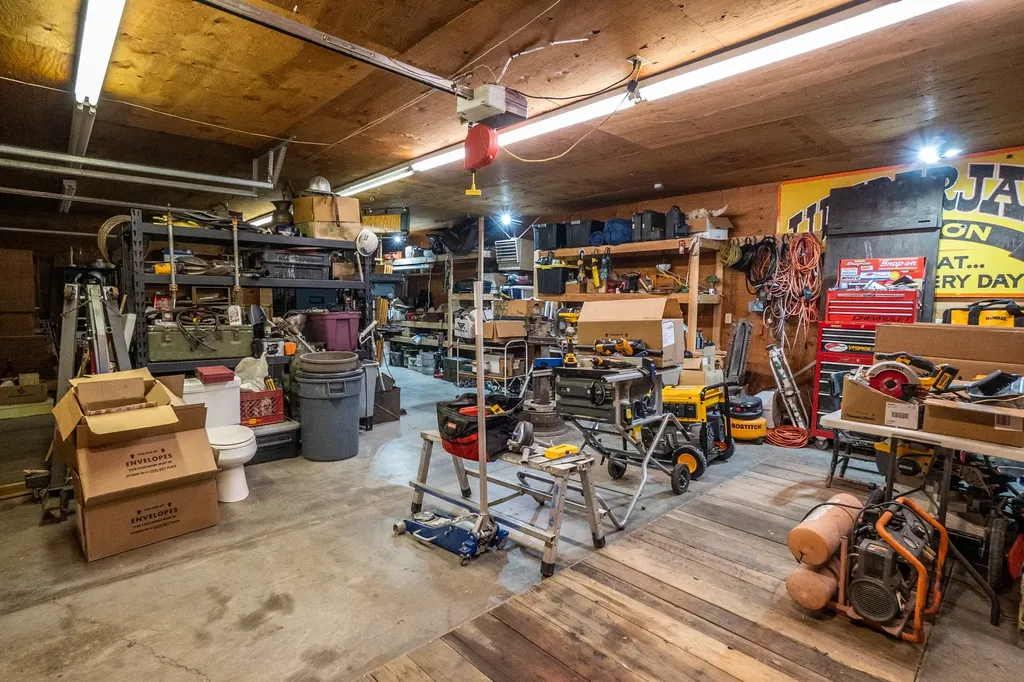 2850 Big Flat Road Missoula MT 59804