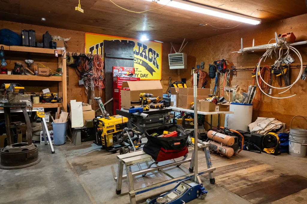 2850 Big Flat Road Missoula MT 59804